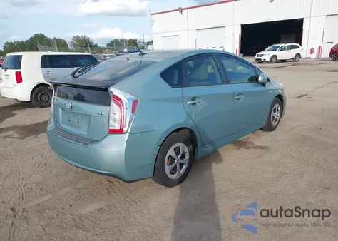 2013 Toyota Prius Three z USA, uszkodzony, nr VIN JTDKN3DU9D5698366